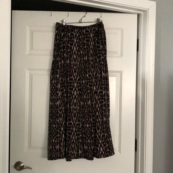 Dresses & Skirts - Donated! Last chance!! Being donated!! 🎉3 for $15🎉 Excellent used condition!